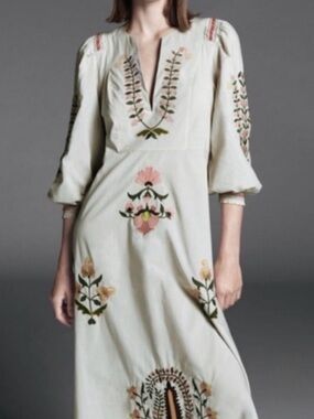 ZARA Grey Embroidered Cottage Boho Midi Dress Festival Coachella Medium